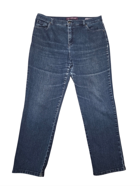 Gloria Vanderbilt Denim - Gloria Vanderbilt Amanda Straight Leg Jeans